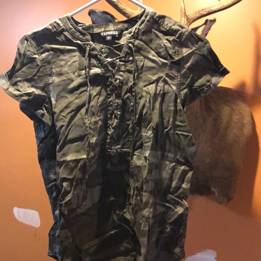 Express Camo Tie up Tee